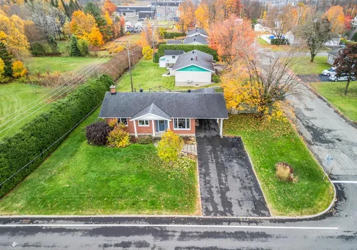 Bungalow for sale - 1016 Rue des Champs, Lévis, G6Z1T7