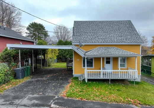 1 1/2 Storey for sale - 3557-3559 Rue Lemieux, Lac-Mégantic, G6B1S6