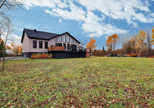 Maison à étages à vendre - 33 Rue Maurice, Val-d'Or, J9P0B9