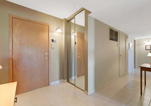 Condo à vendre - 80 Av. Lorne 401, Saint-Lambert, J4P 3R6