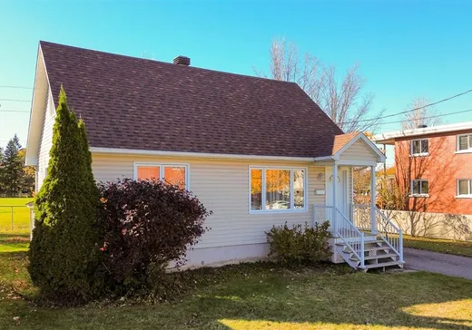 Un étage et demi à vendre - 475 15e Avenue S., Sherbrooke, J1G2X7