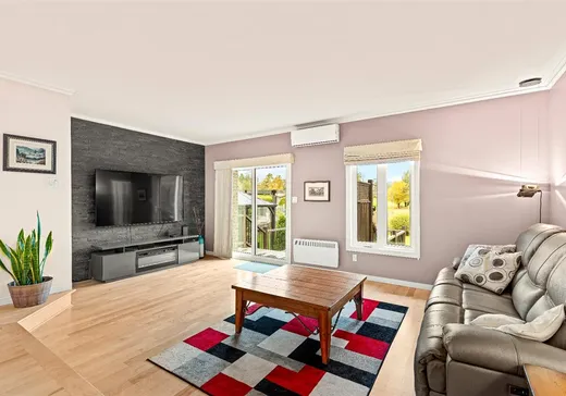 Maison à vendre - 975 Boul. Jacques-Cartier N., Sherbrooke, J1J 4C8