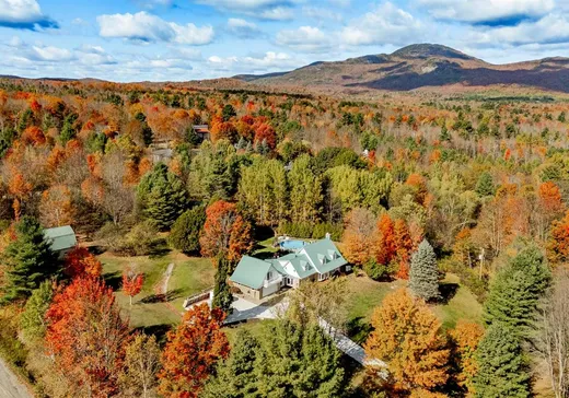 Un étage et demi à vendre - 2745 Rue du Cantonnier, Magog, J1X6E5
