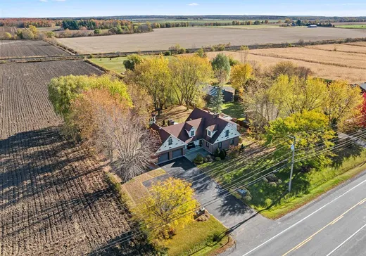 Maison à vendre - 173 Ch. Yamaska, St-Germain-De-Grantham, J0C 1K0