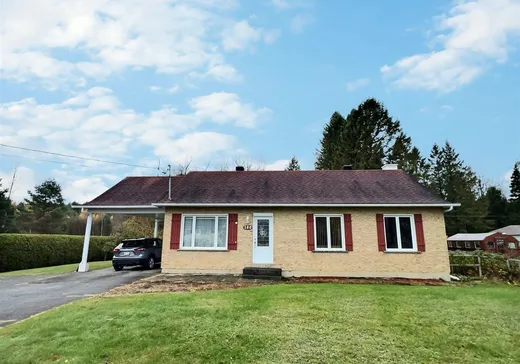 House for sale - 180 Route 261, Daveluyville, G0Z 1C0