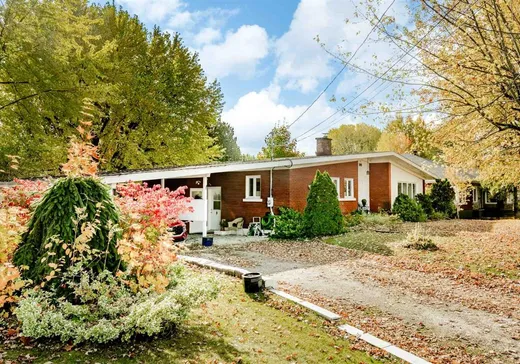 Maison à vendre - 130 Rue Merry S., Magog, J1X 3L3
