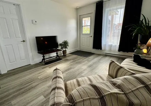 Maison à vendre - 70 Rue St-Damase, St-Cyrille-De-Wendover, J1Z 1R4