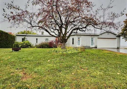 Bungalow for sale - 117 Route Pouliot, Saint-Christophe-D'Arthabaska, G6R0N5