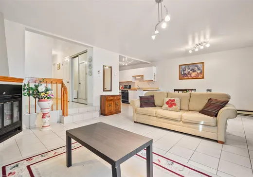 Condo for sale - 7841 Av. Salomon-Marion, App. 3, Montreal (East), H1E 4X7