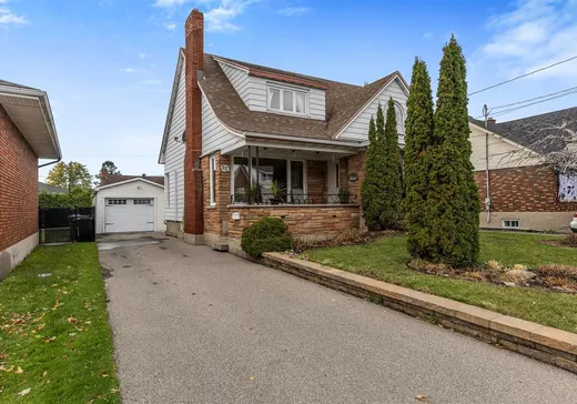 Maison à étages à vendre - 53 Rue Molson, Salaberry-de-Valleyfield, J6S4C2
