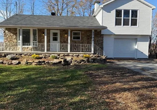 1 1/2 Storey for sale - 2708 Route 138, Godmanchester, J0S1H0