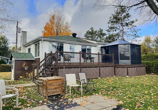 Bungalow for sale - 28 Rue des Trois-Lacs, Plessisville, G6L5J7