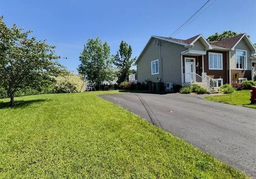 House for sale - 34 Rue Martel, Warwick, J0A 1M0