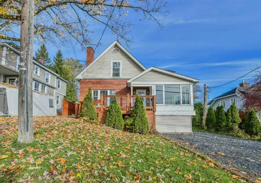 Bungalow à vendre - 3034 Rue College, Lennoxville, J1M1V1