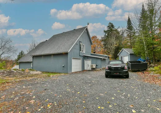 Maison à vendre - 250 59e Avenue, St-Hippolyte, J8A 1N9