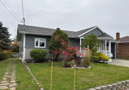 Two or more stories for sale - 31 Rue Pelletier, Saint-Antonin, G0L2J0