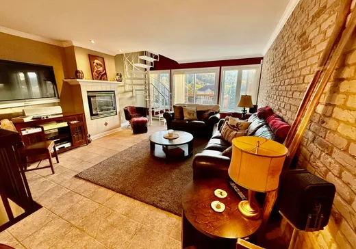 Maison à vendre - 167 Av. St-Denis, Saint-Sauveur, J0R 1R3