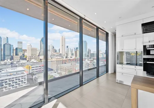 Condo à vendre - 242 Rue Young, App. PH1802, Montréal (Centreville), H3C 0R7