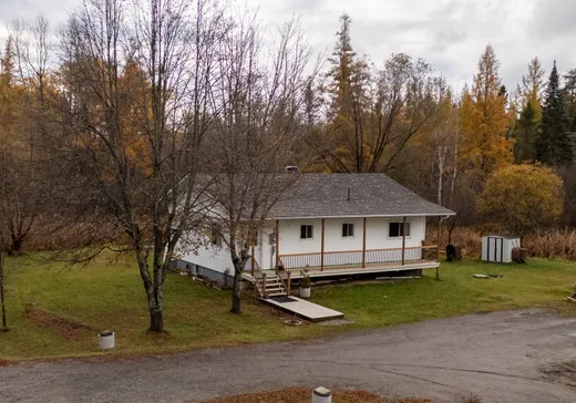 Maison à étages à vendre - 504 Route 311 N., Mont-Laurier, J0W1H0