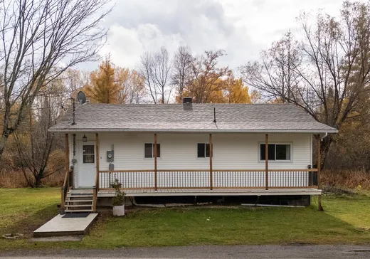 Maison à vendre - 504 Route 311 N., Mont-Laurier, J0W 1H0