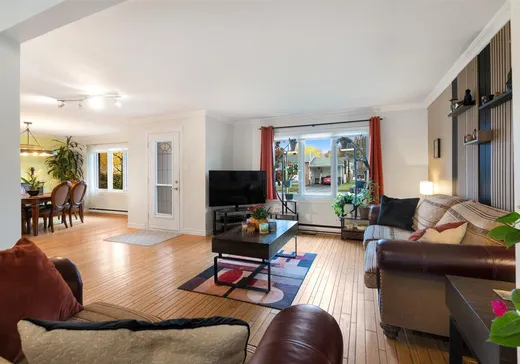 House for sale - 59 Rue Genest, Danville, J1T 4A7