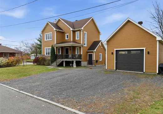 Maison à étages à vendre - 96 Rue Alice, Pierreville, J0G1J0