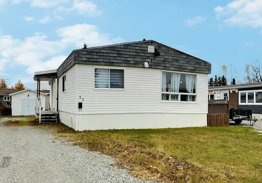 Maison à étages à vendre - 21 Rue Blais, Amos, J9Z1R8