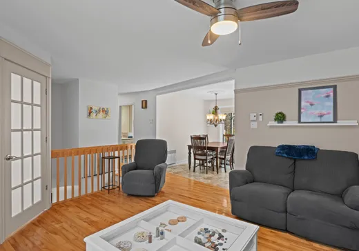 House for sale - 117 Rue du Châtelet, Saint-Colomban, J5K 1E6