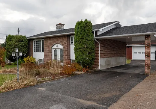 House for sale - 545 Boul. St-Francois, Mont-Laurier, J0W 1H0