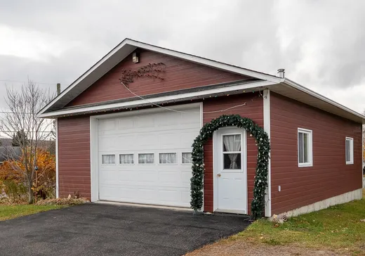 House for sale - 545 Boul. St-Francois, Mont-Laurier, J0W 1H0