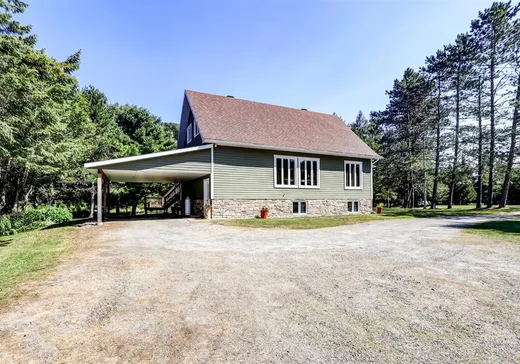 Maison à vendre - 115 Ch. de la Montagne, Notre-Dame-de-la-Merci, J0T 1A0