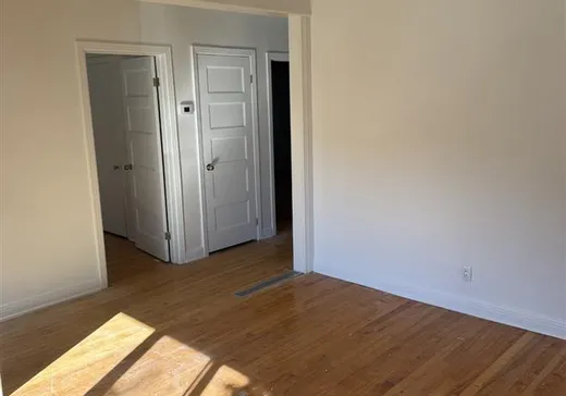 Maison à vendre - 677 75e Avenue, Laval (Chomedey), H7V 2Y4