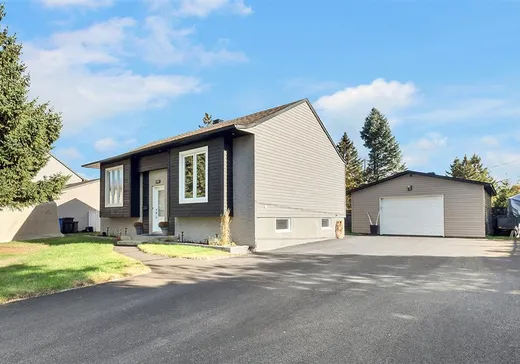 Bungalow for sale - 198 Rue du Général-Allard, Blainville, J7C3C4
