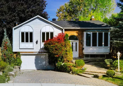 Bungalow à vendre - 4240 Av. Maupassant, Brossard, J4Y1K5