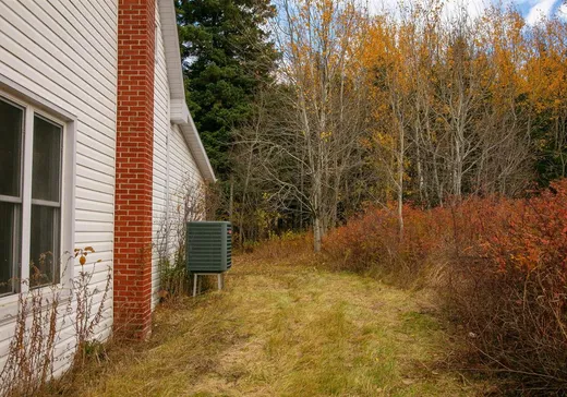 Maison à vendre - 35 Rue St-Hyacinthe, Parisville, J0B 1K0