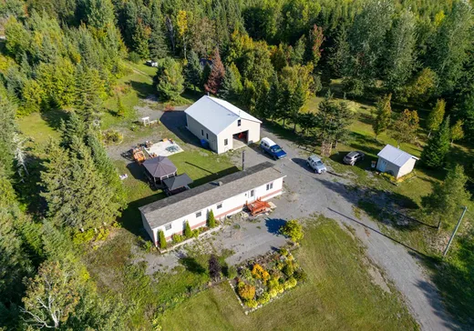 Maison à étages à vendre - 2850 10e Rang, Causapscal, G0J2V0