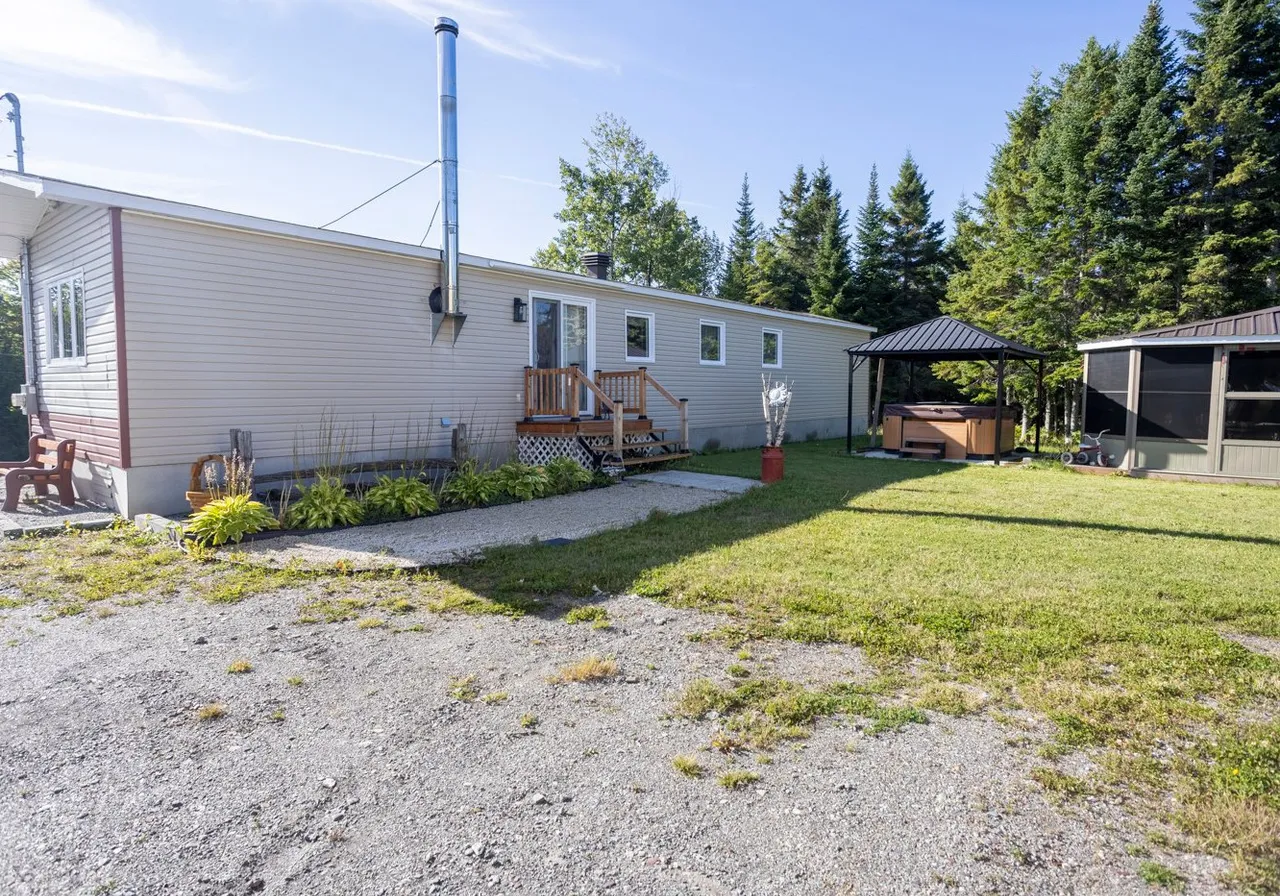 2850 10e Rang — photo 3