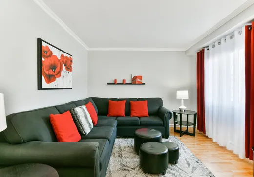 Maison à vendre - 12320 Av. Corbeil, Montréal (Nord), H1G 3X4