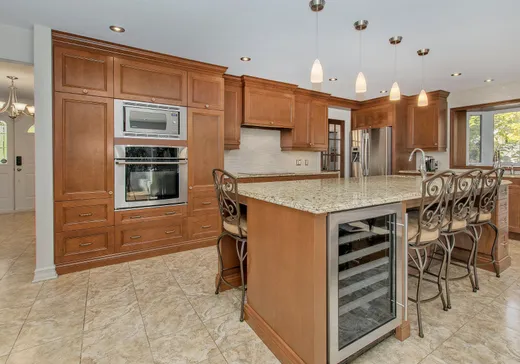 Maison à vendre - 76 Rue Montague, Kirkland (Île de Montréal), H9J 2S6