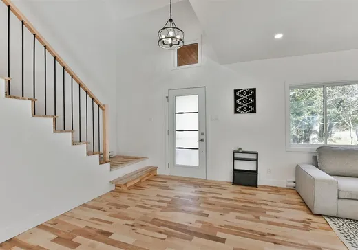 Maison à vendre - 880 Av. Masson, Chertsey, J0K 3K0