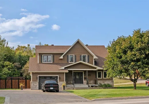 Maison à vendre - 193 Av. Ste-Brigitte, Ste-Brigitte-De-Laval, G0A 3K0