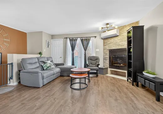 Condo à vendre - 15996 Rue Victoria, Montréal (Rivière des Prairies), H1A 5P4