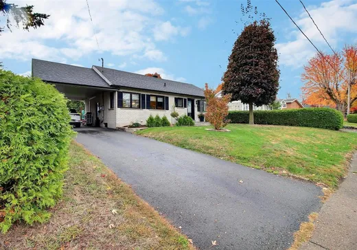 House for sale - 469 Rue Rachel, Granby, J2G 1B5