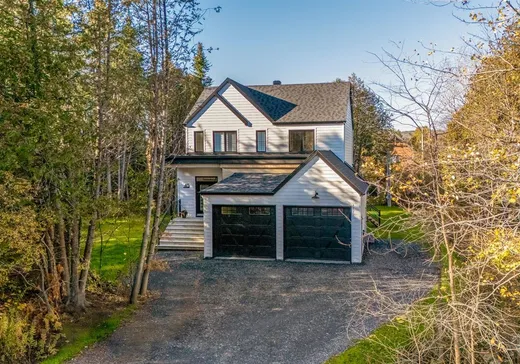 Two or more stories for sale - 45Z Imp. des Roselins, Magog, J1X7V2