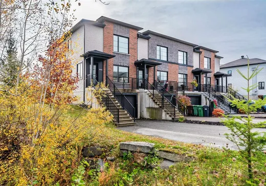 Two or more stories for sale - 5044 Rue Albani, Sherbrooke, J1N0Z4