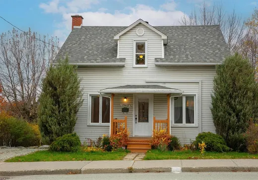 1 1/2 Storey for sale - 1362 Rue Belvédère S., Sherbrooke, J1H4E3