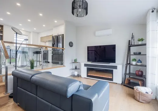 Maison à vendre - 1585 Rue des Chèvrefeuilles, Charlesbourg, G1H 1A8