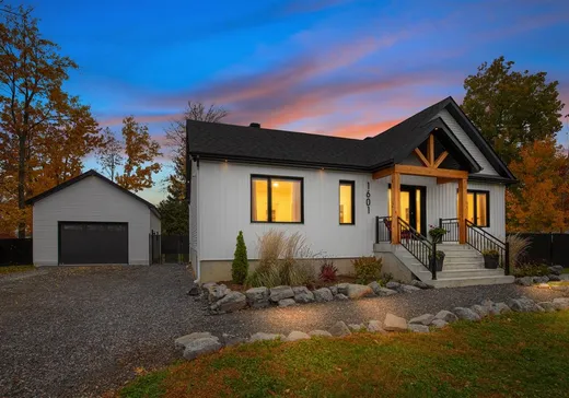 Maison à vendre - 1601 Rue Principale, Saint-Amable, J0L 1N0