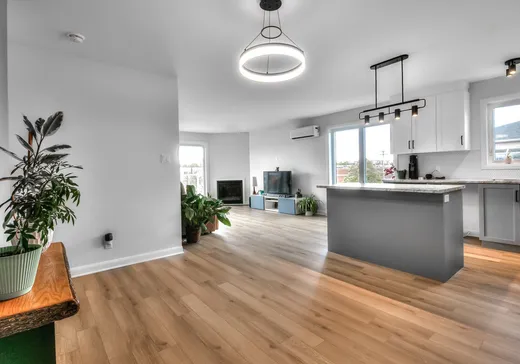 Condo à vendre - 2420 Rue Henriette-Céré, St-Hubert, J3Y 9B6