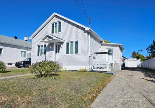 Two or more stories for sale - 328 Rue Antoine-Pinard, Trois-Rivières, G8T6K7